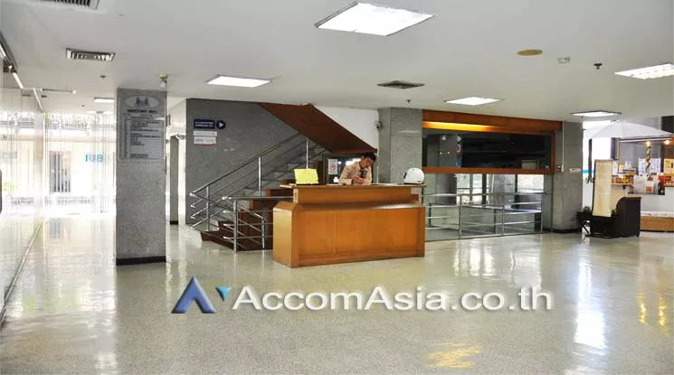 8  Office Space For Rent in Silom ,Bangkok BTS Chong Nonsi at Bangkok union insurance tower 1 AA10953
